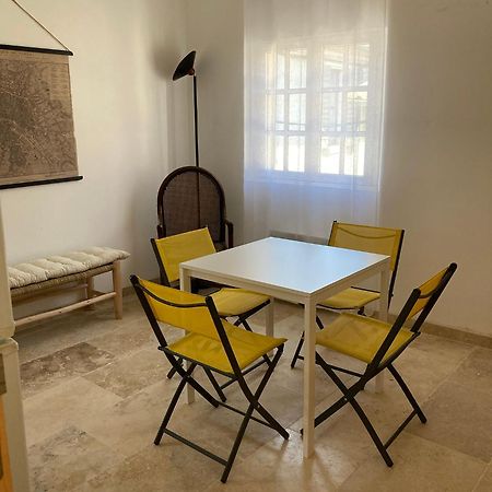 Chambres Independantes En Plein Centre Historique Beaucaire  Kültér fotó